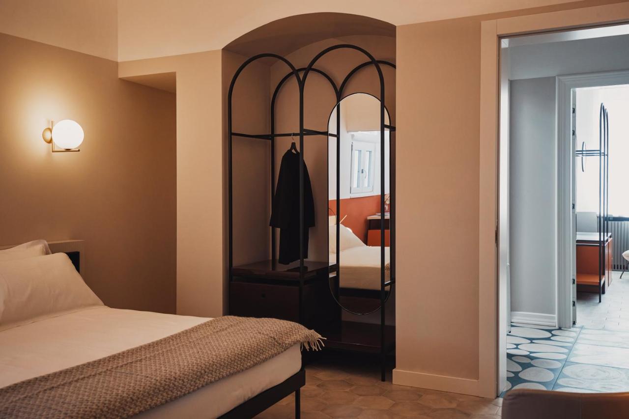Hotel Volante Urban Design